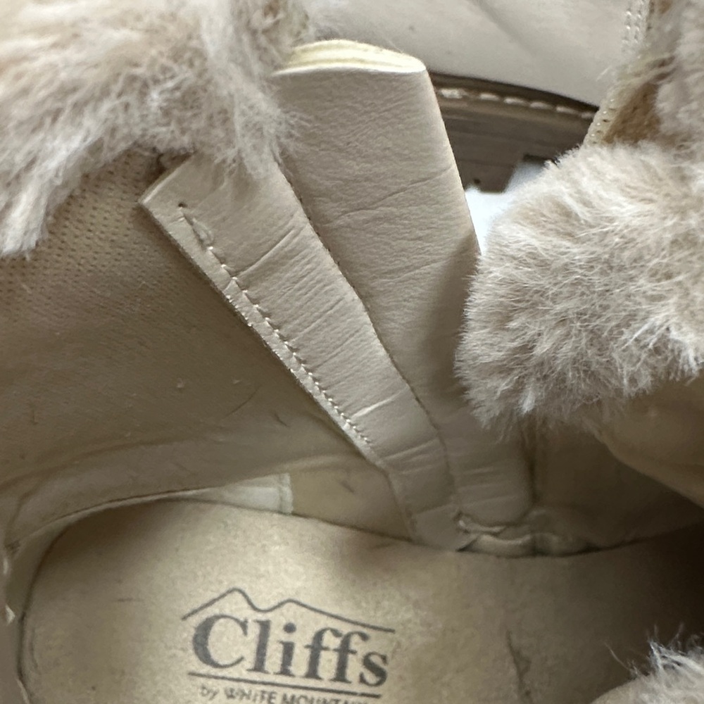 Cliffs by WHITE MOUNTAIN Cream Fur-Lined Winter Boots - Picture 3 of 8